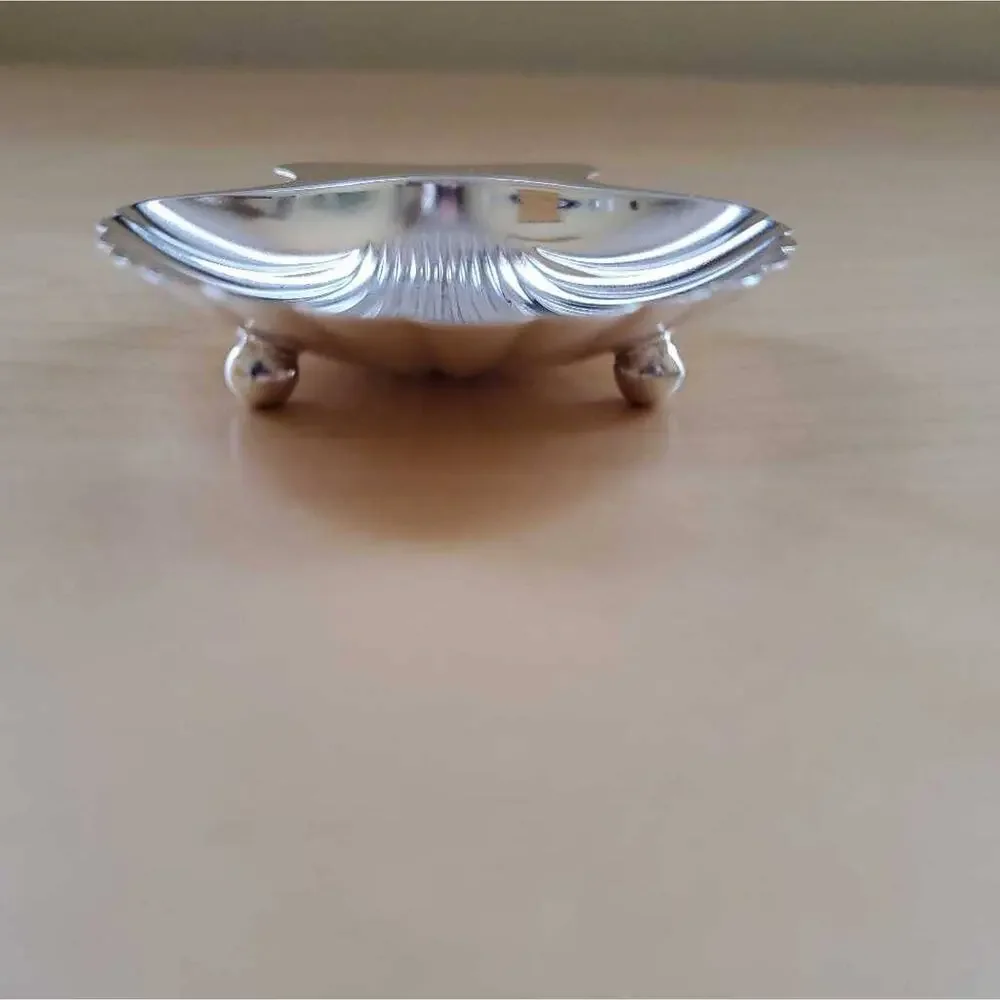 Tiffany & Co Clam Sea Shell Dish Sterling Silver Footed Collectible Decor